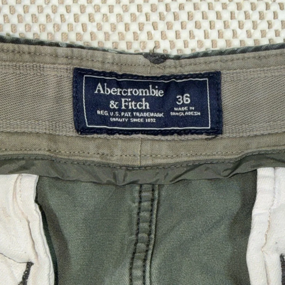 Abercrombie & Fitch Men's Green Camo Cargo Shorts Cotton Canvas Flat Front